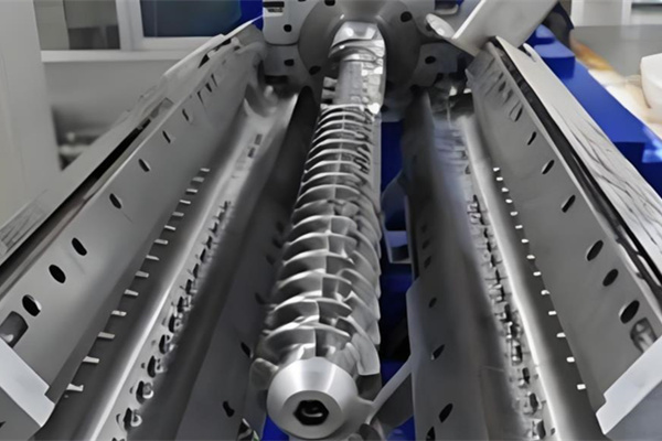 橡膠擠出機螺桿機筒應該怎么做保養? 圖2