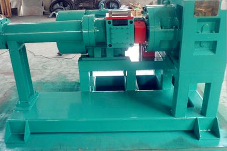 橡膠擠出機(jī)的溫度怎么控制？